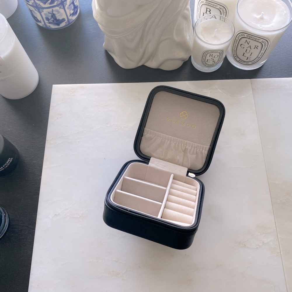 TRAVEL JEWELRY BOX